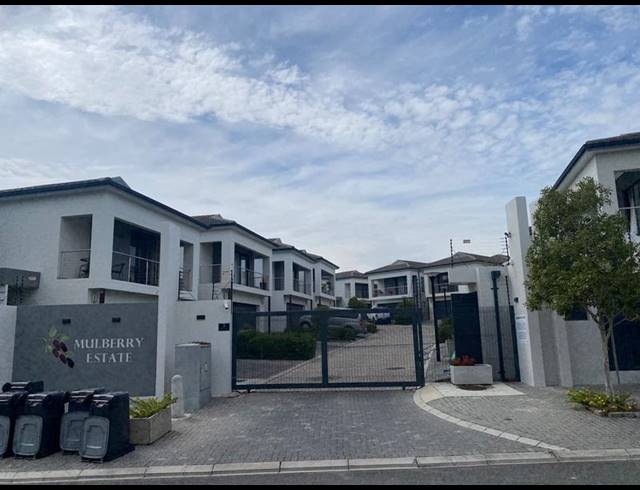 3 BEDROOM HOUSE FOR SALE IN PROTEA HEIGHTS